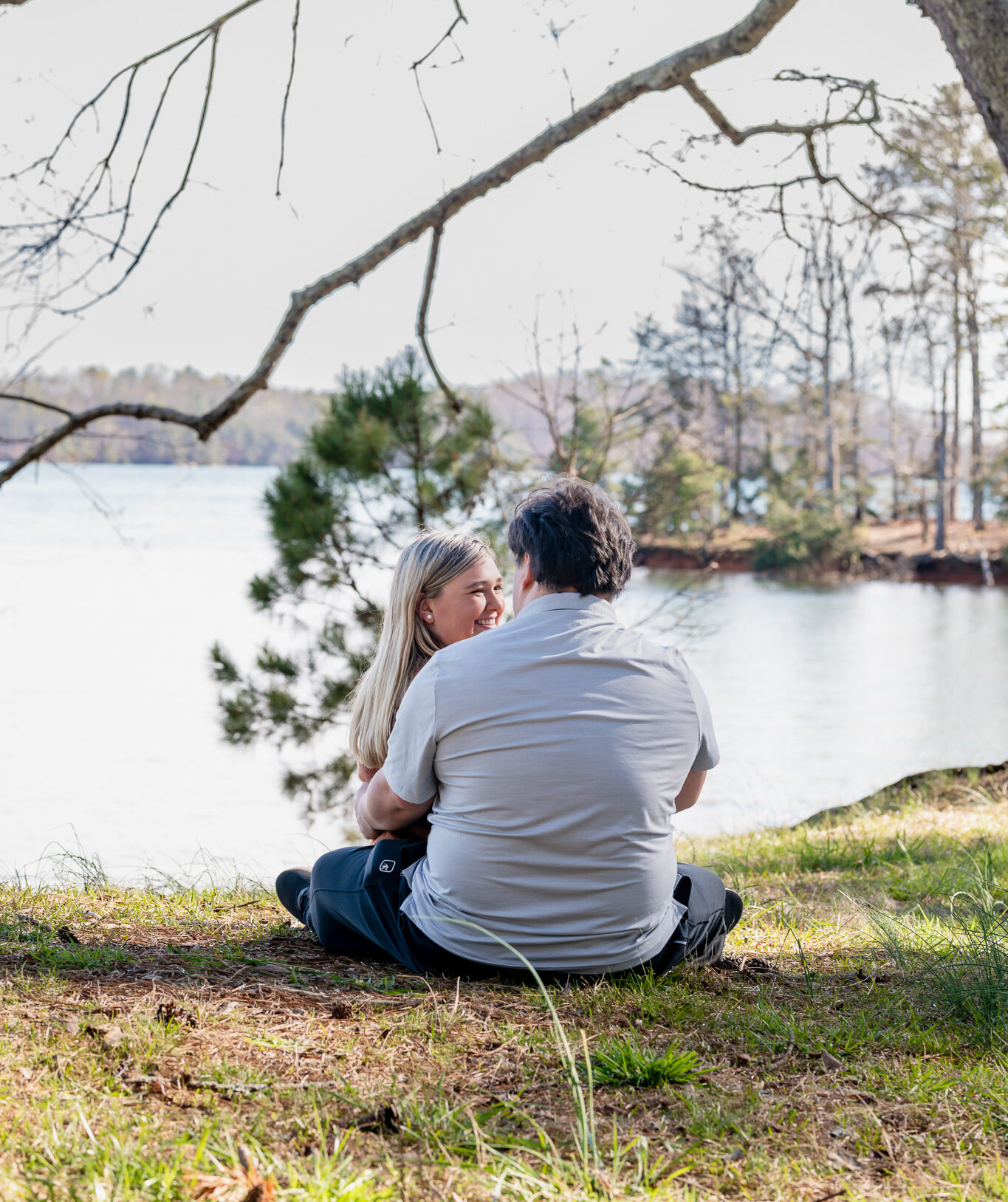 Engagement photoshoot with Ryan and Mackenzie at Lake Lanier in Gainesville, Georgia